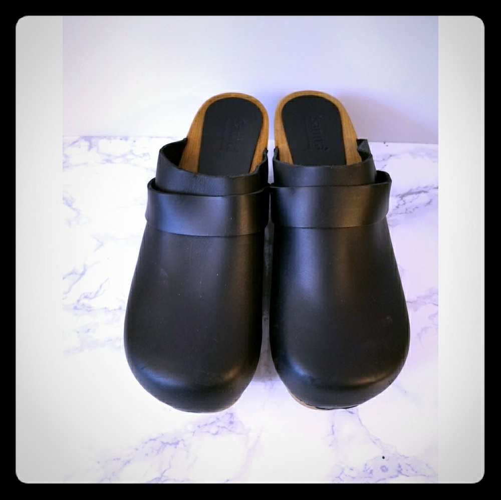 Sanita wood leather platform clog black 41